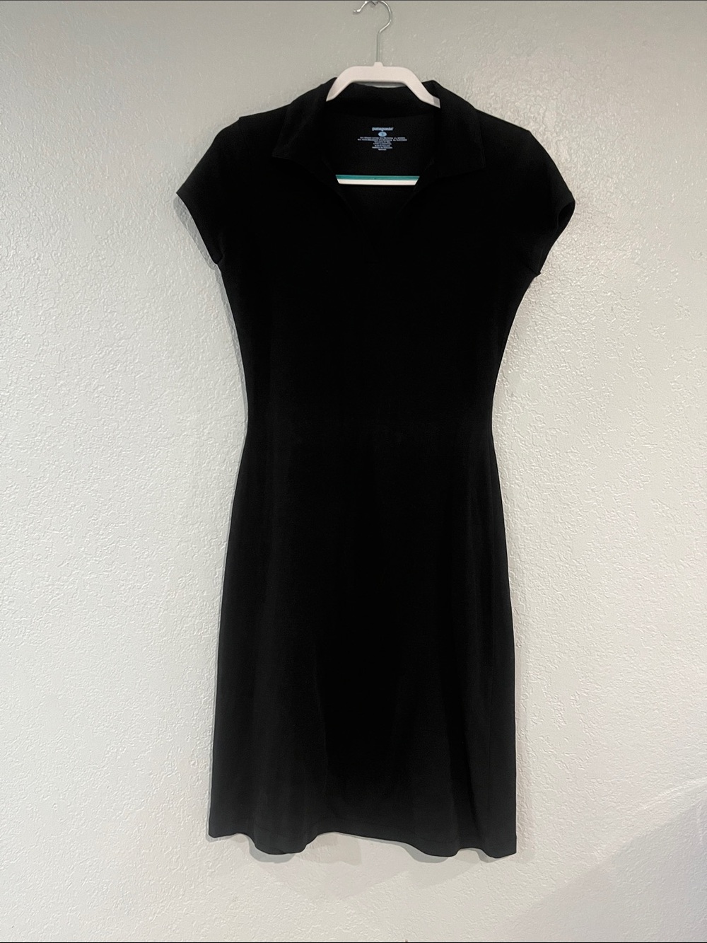 Patagonia Black Short-Sleeve Polo Collar Mini Dress